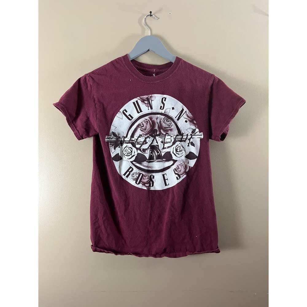2008 Guns-N-Roses Tee Shirt burgundy size small